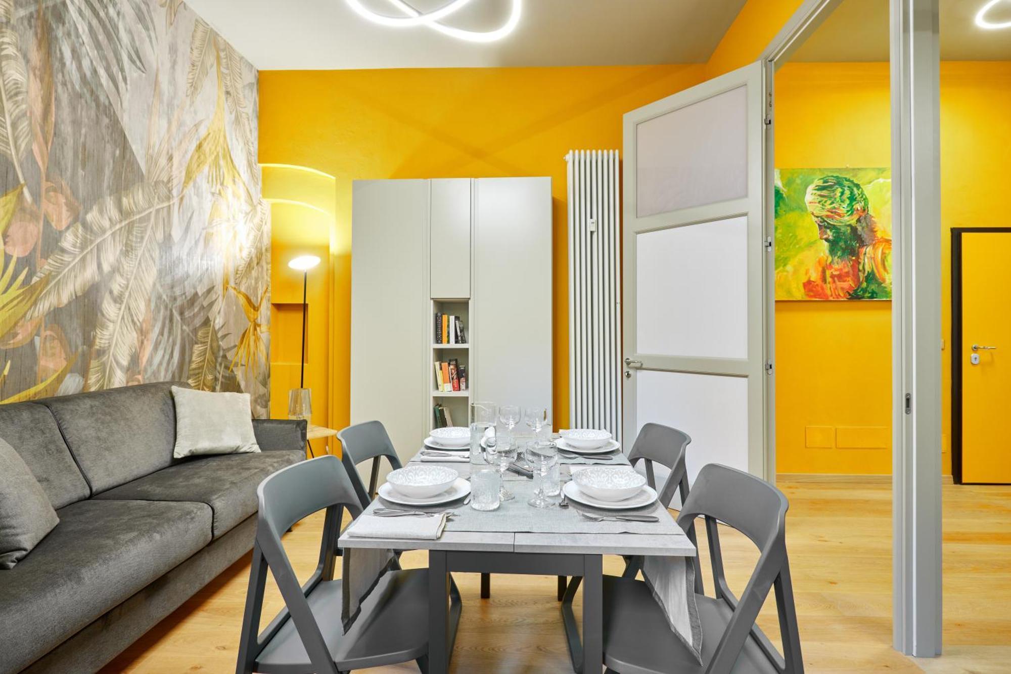 Central And Comfy Apartment Free Netflix And Disney Plus ボローニャ エクステリア 写真