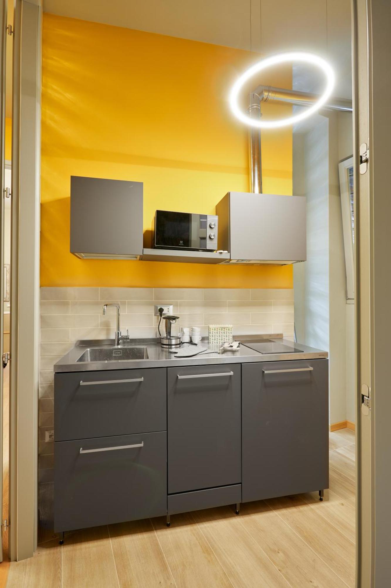 Central And Comfy Apartment Free Netflix And Disney Plus ボローニャ エクステリア 写真