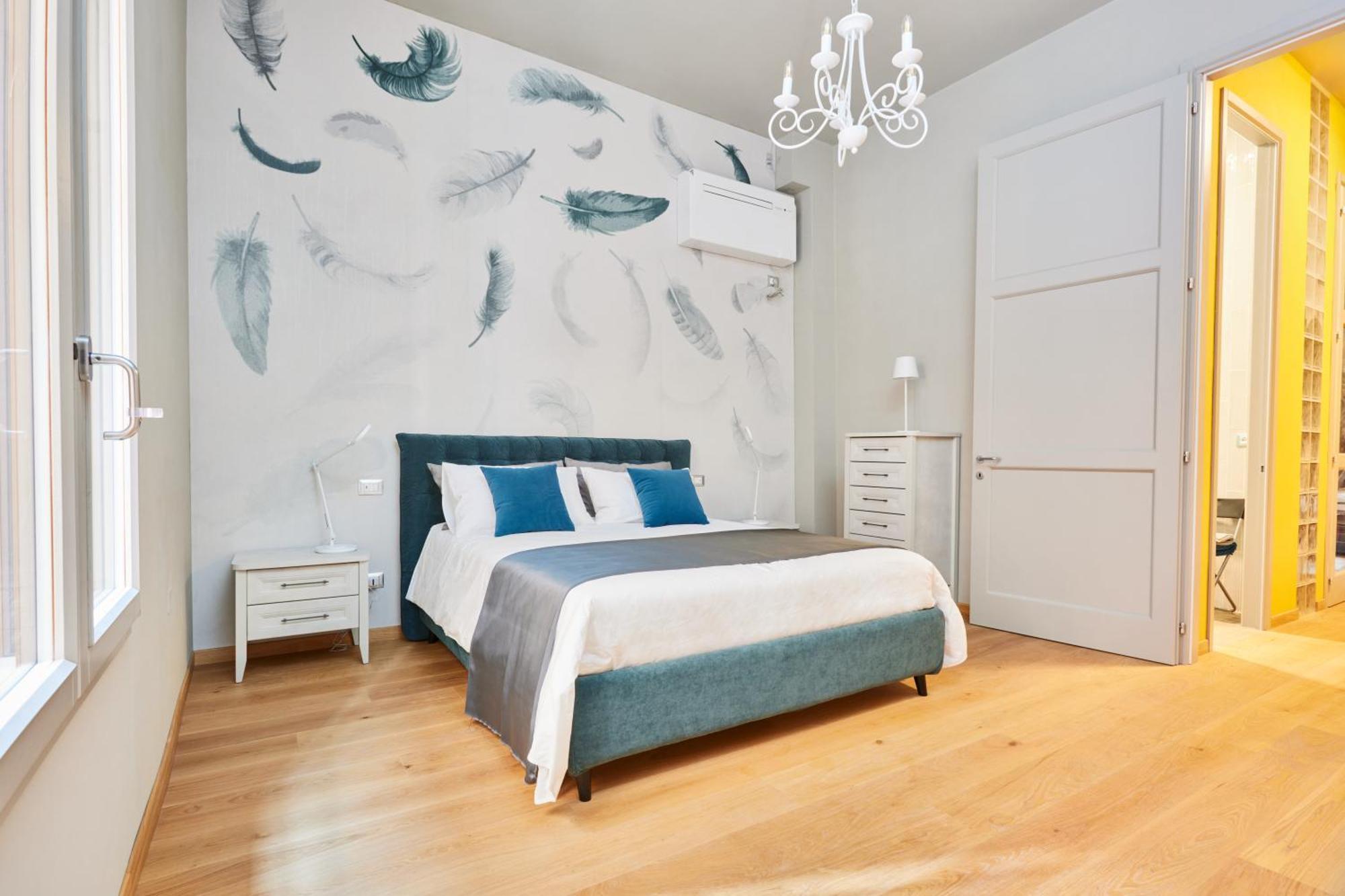 Central And Comfy Apartment Free Netflix And Disney Plus ボローニャ エクステリア 写真